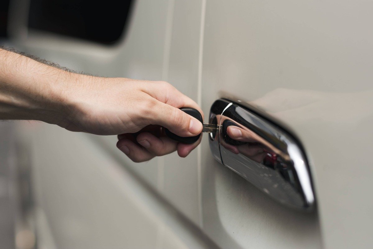 Automotive Locksmith