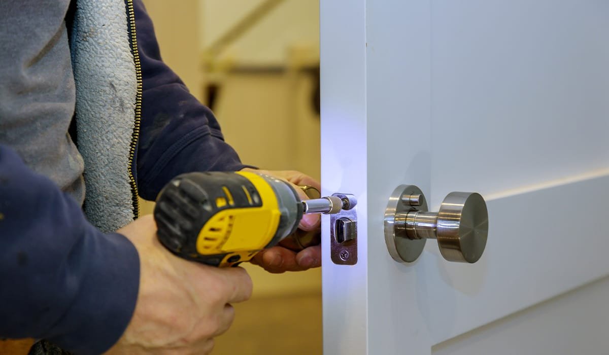 commercial-locksmith-services commercial locksmith services