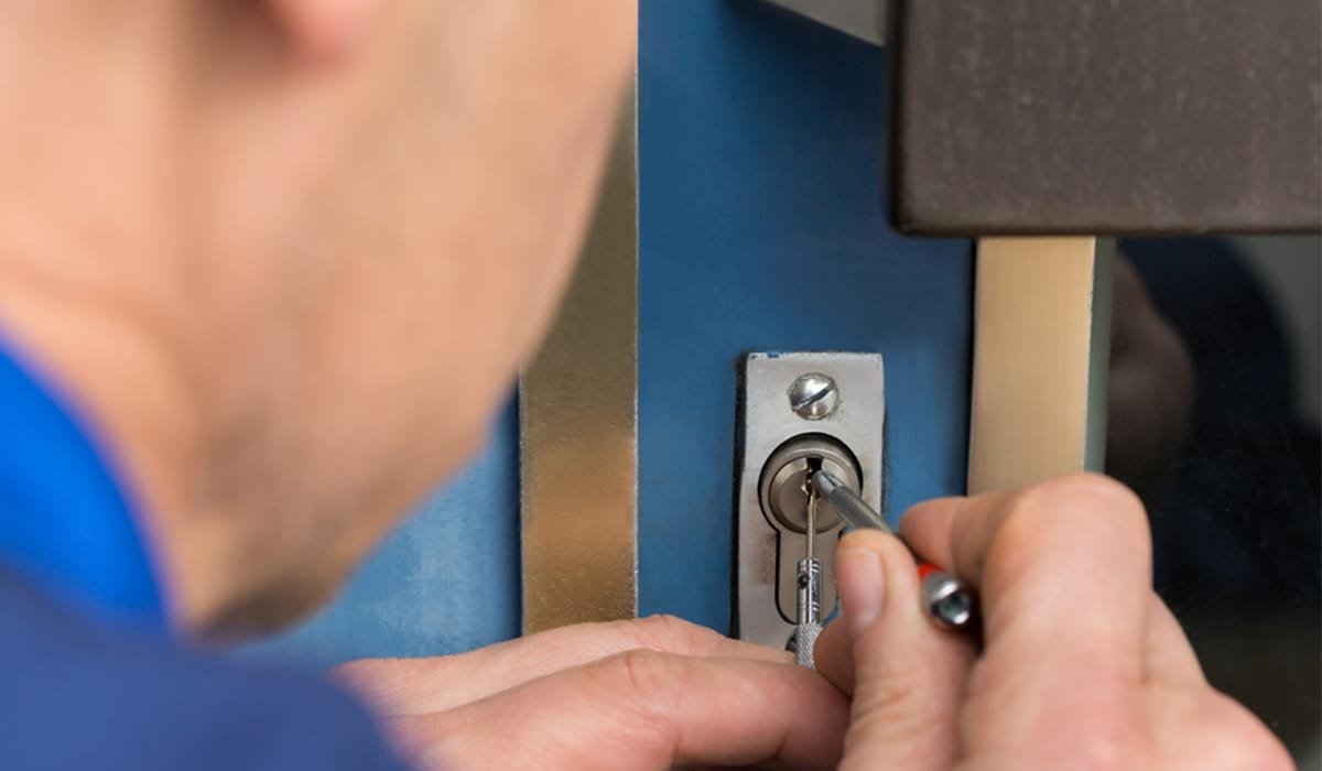 professional-locksmith-services–fast-reliable Sengkang – Fast, Reliable